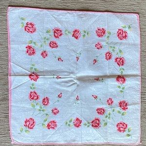 5/$20⭐️ Vintage handkerchief